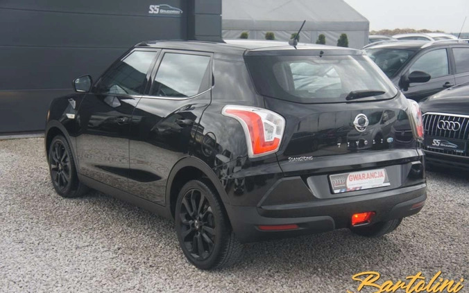 SsangYong Tivoli cena 35900 przebieg: 116000, rok produkcji 2016 z Żywiec małe 92